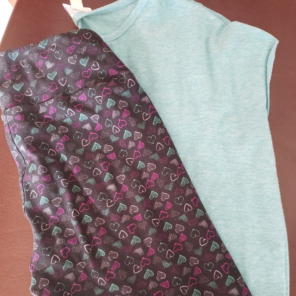 EUC LuLaRoe Irma and OS Leggings